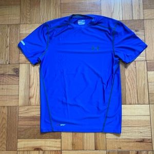 Under Armour Heat Hear shirt size small.